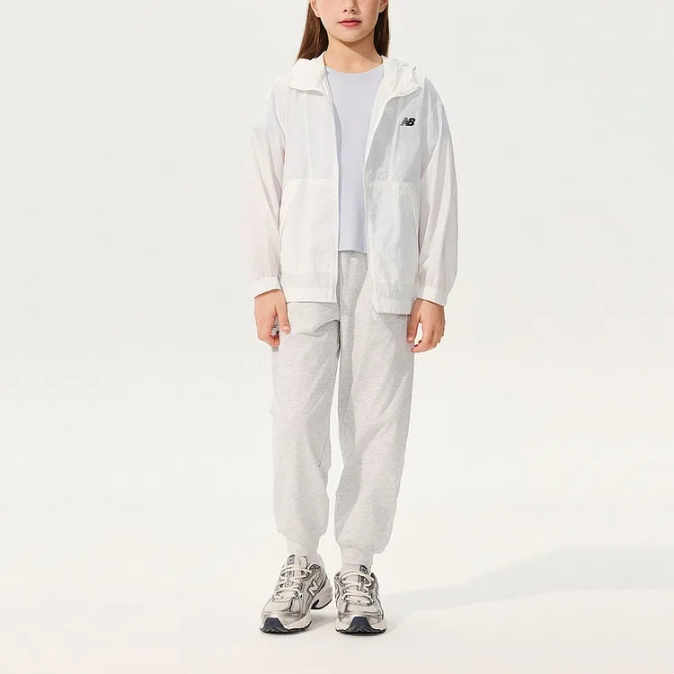 Детская уличная куртка с капюшоном тонкая New Balance, White — фото 4