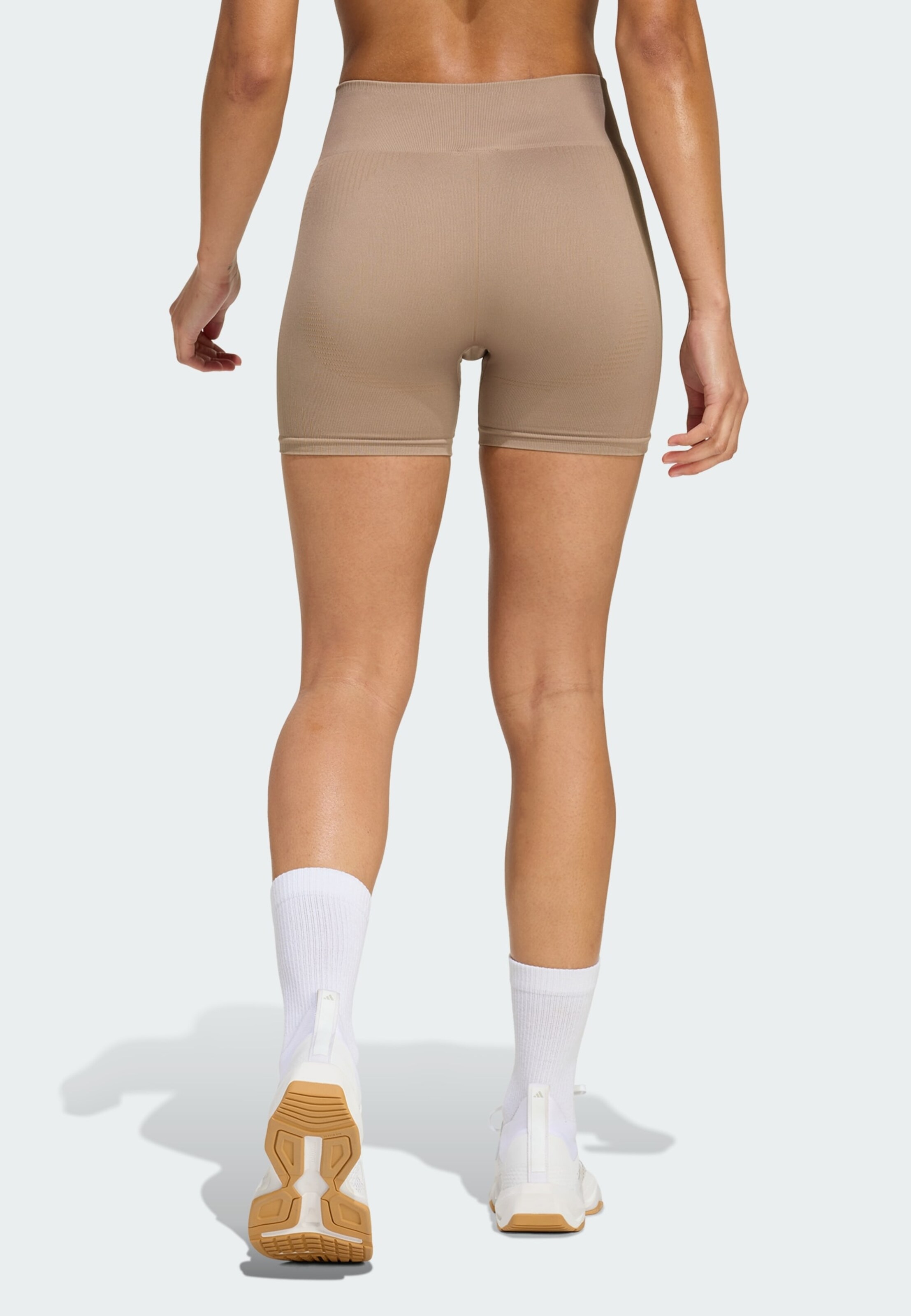 Adidas Performance Узкие спортивные шорты 'Essentials' в цвете Cappuccino — фото 3