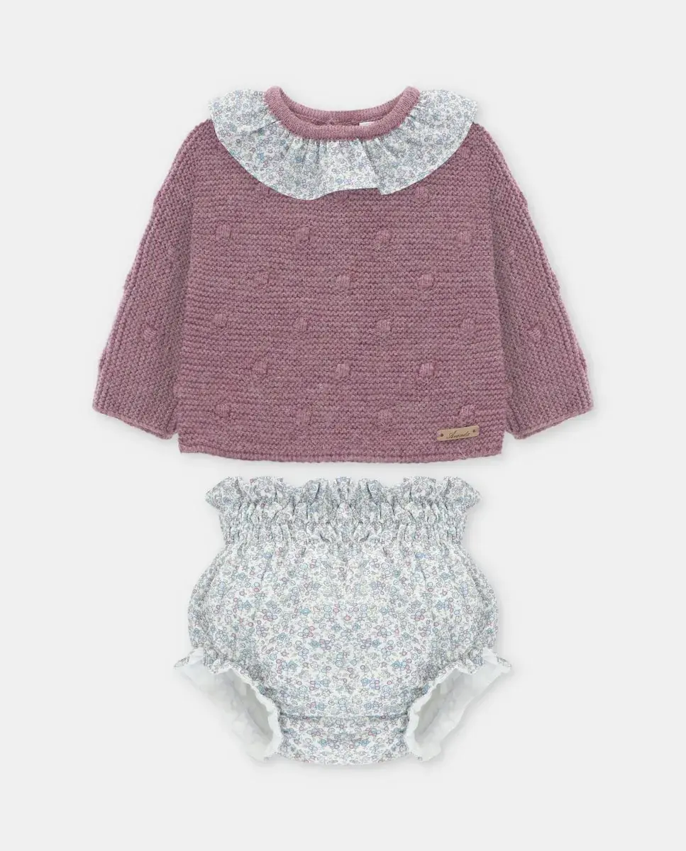 

Комплект для малыша вязаный жакет и трусики из ткани с мелким принтом цвета сирени Martín Aranda