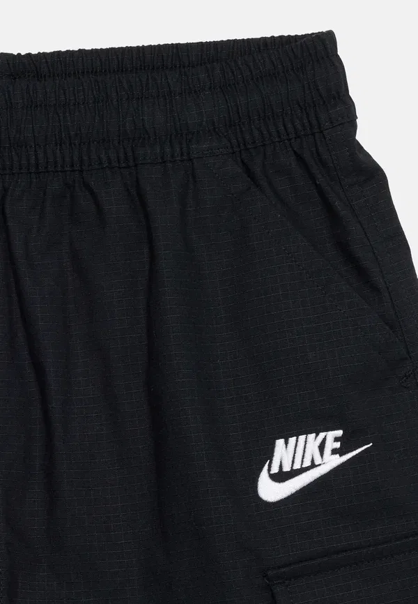 Шорты спортивные Nike Sportswear, черно-белые — фото 4
