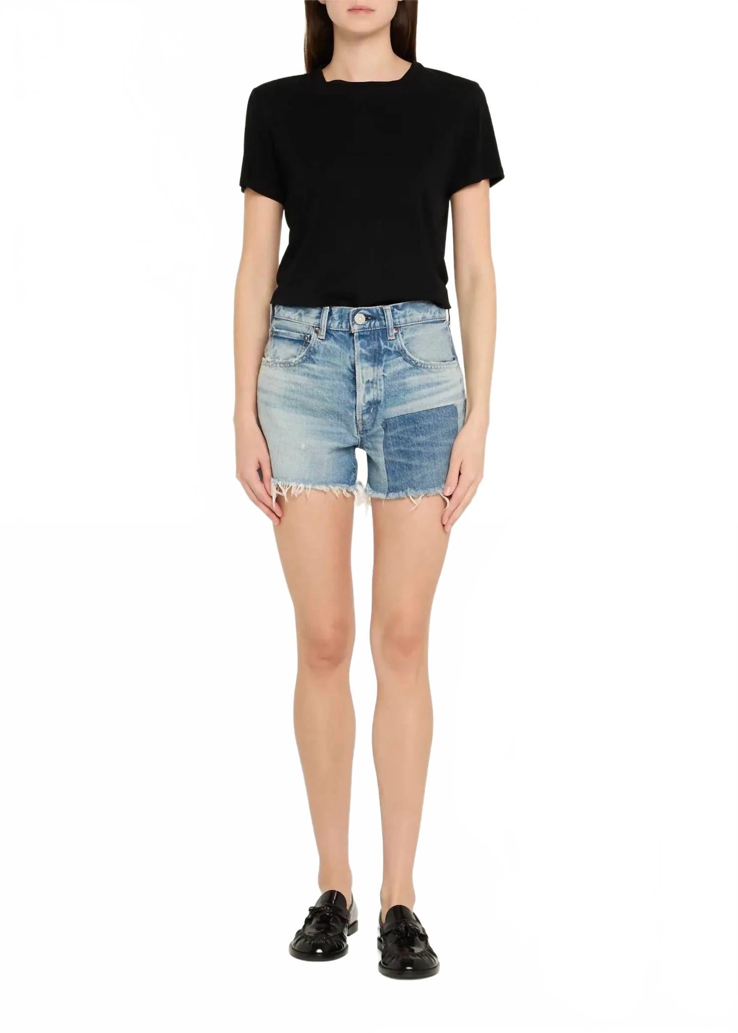 

Чистые высокие джинсовые шорты в синем цвете Moussy