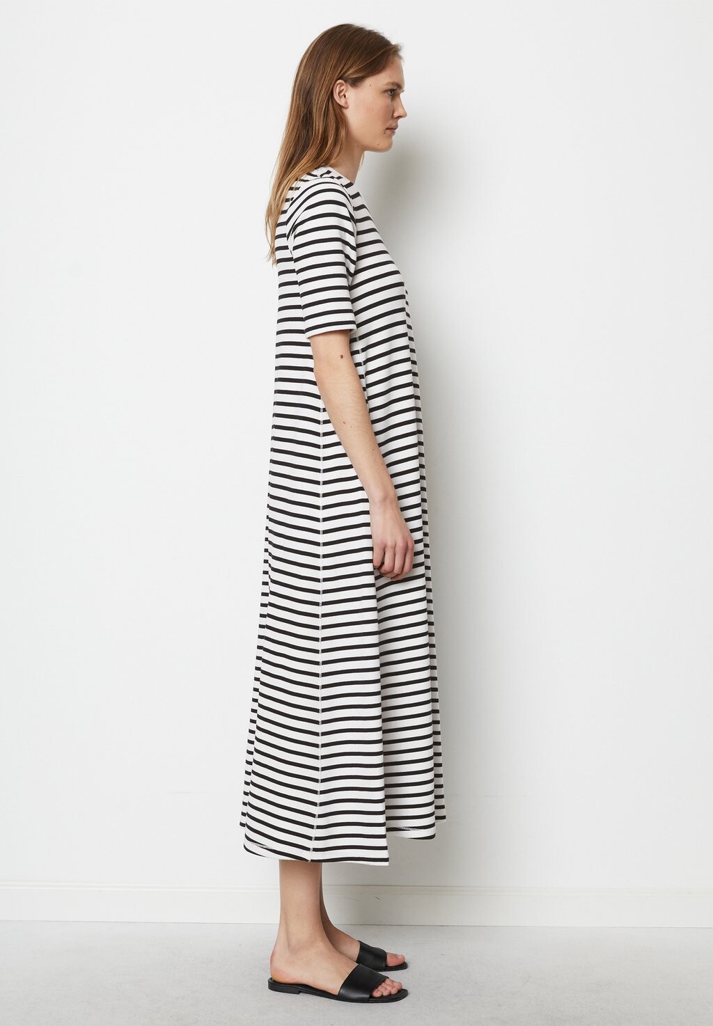 

Платье из джерси WIDE SEAM ROUND-NECK SHORT SLEEVE STRIPED Marc O'Polo, разноцветный