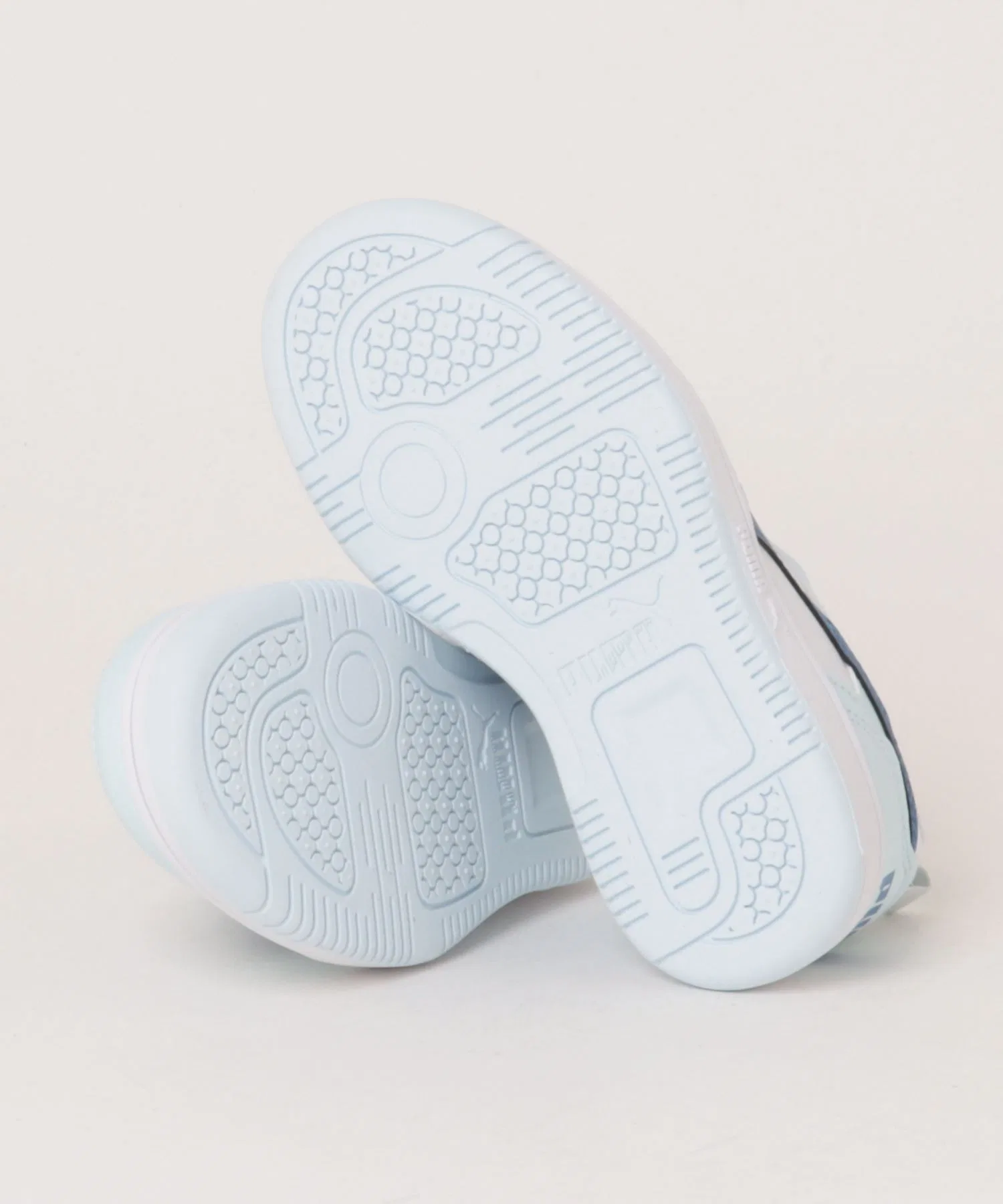 Детские кроссовки PUMA Rebound V6 Low AC PS — фото 3