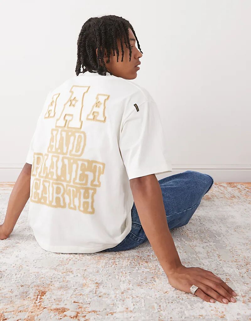

Футболка свободного кроя Aape by A Bathing Ape кремового цвета с тисненым логотипом на спине Aape By A Bathing Ape