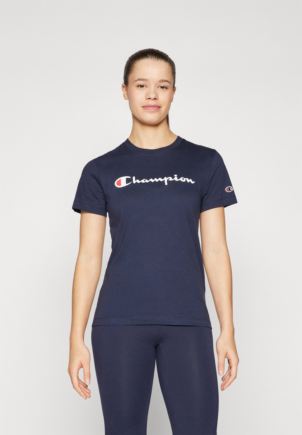 

Футболка с принтом ICONS CREWNECK WITH LARGE LOGO Champion, темно-синий