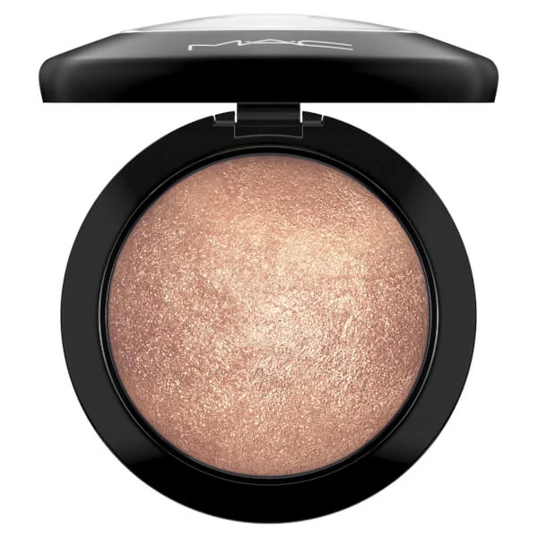 

Минерализирующий хайлайтер для финиша кожи Mac, цвет global glow