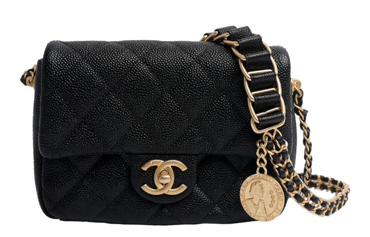 

CHANEL Классический клатч на цепочке