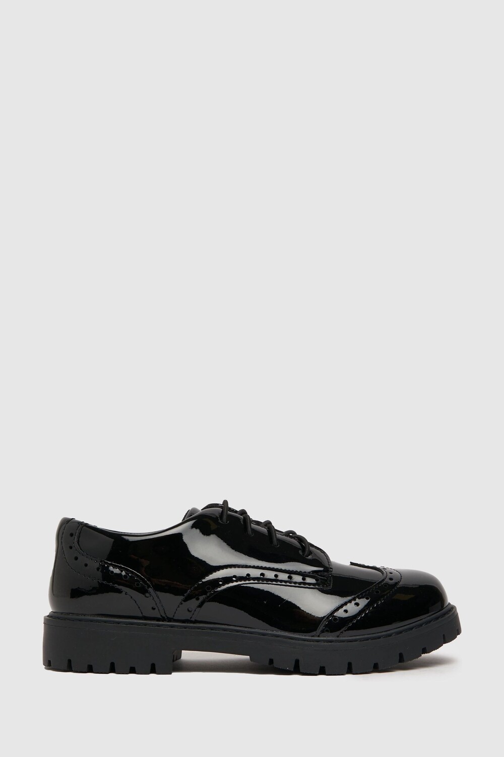

Черные лаковые туфли Loving с декоративной перфорацией Schuh, черный