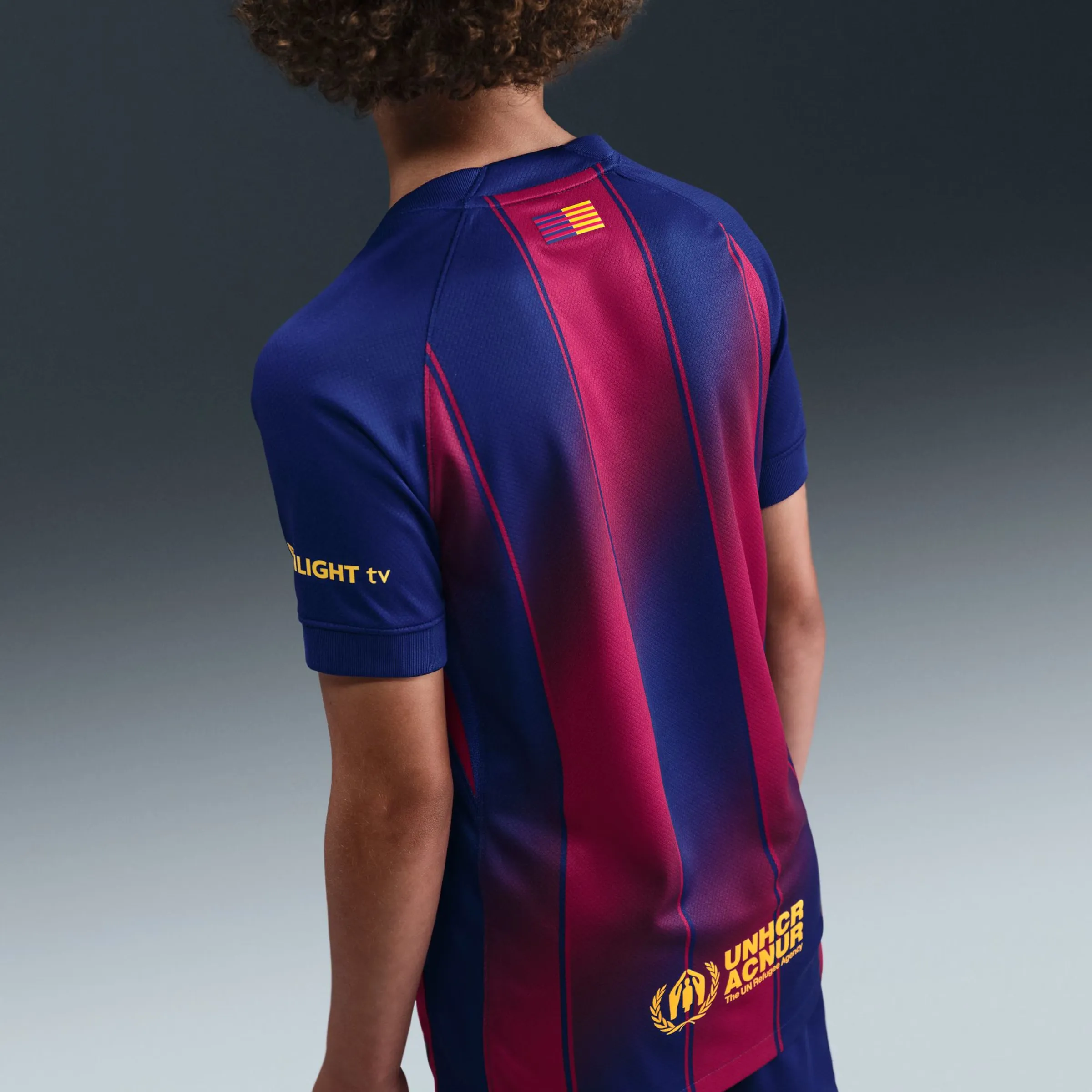 Детская футболка домашняя форма FC Barcelona 2025-2026 Stadium Nike, синий/бордовый — фото 4