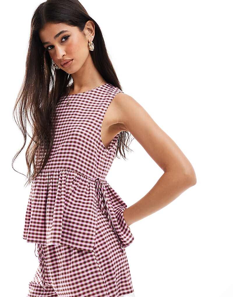 

ASOS DESIGN – двухцветный топ в клетку виши с завязкой сбоку