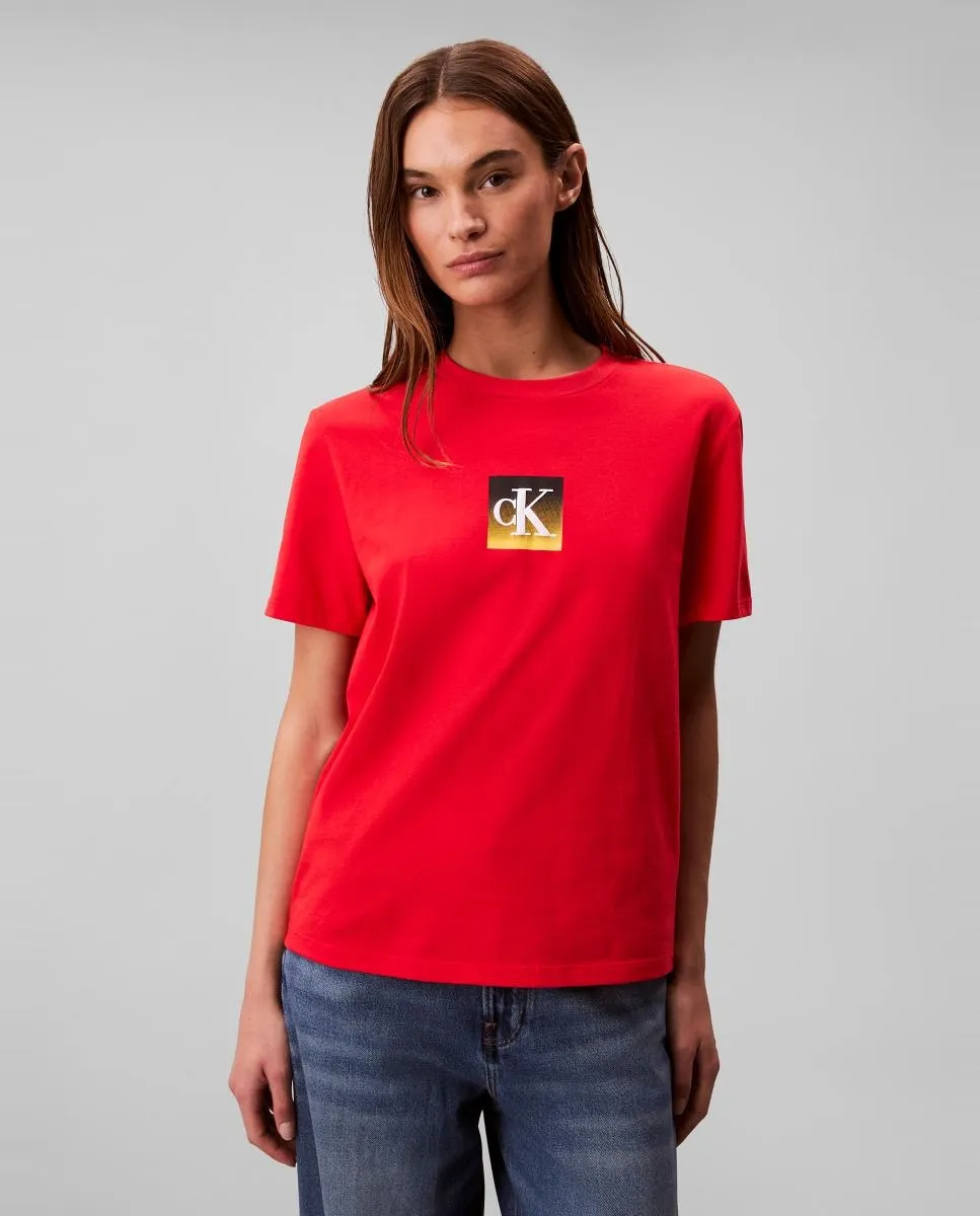 

Женская футболка с графическим рисунком Calvin Klein Jeans, красный