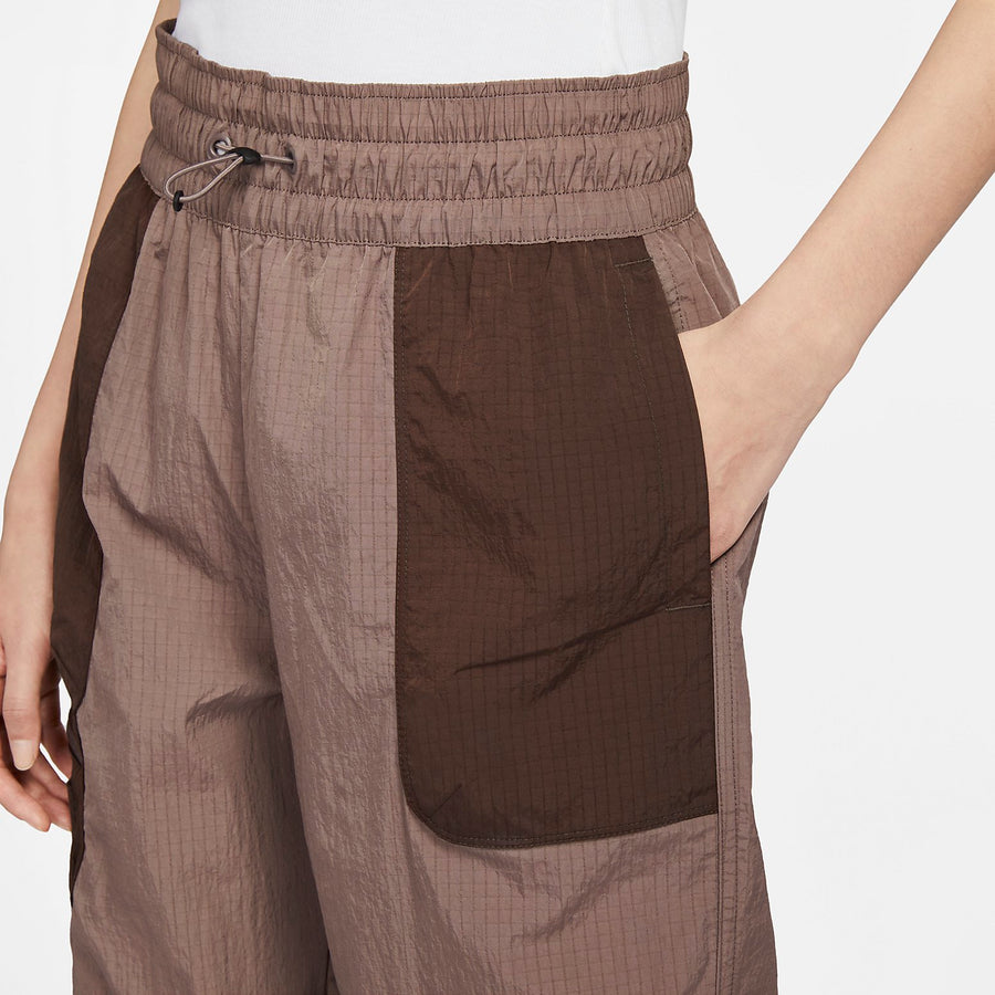 Спортивные брюки (WMNS) Nike Sportswear City Utility High-Waist Woven Pants 'Brown', коричневый — фото 3