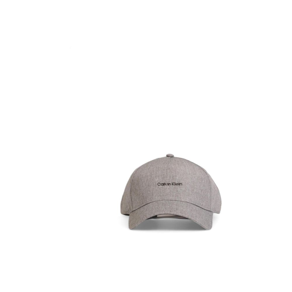 

Серые шляпа и кепка из переработанного полиэстера Calvin Klein