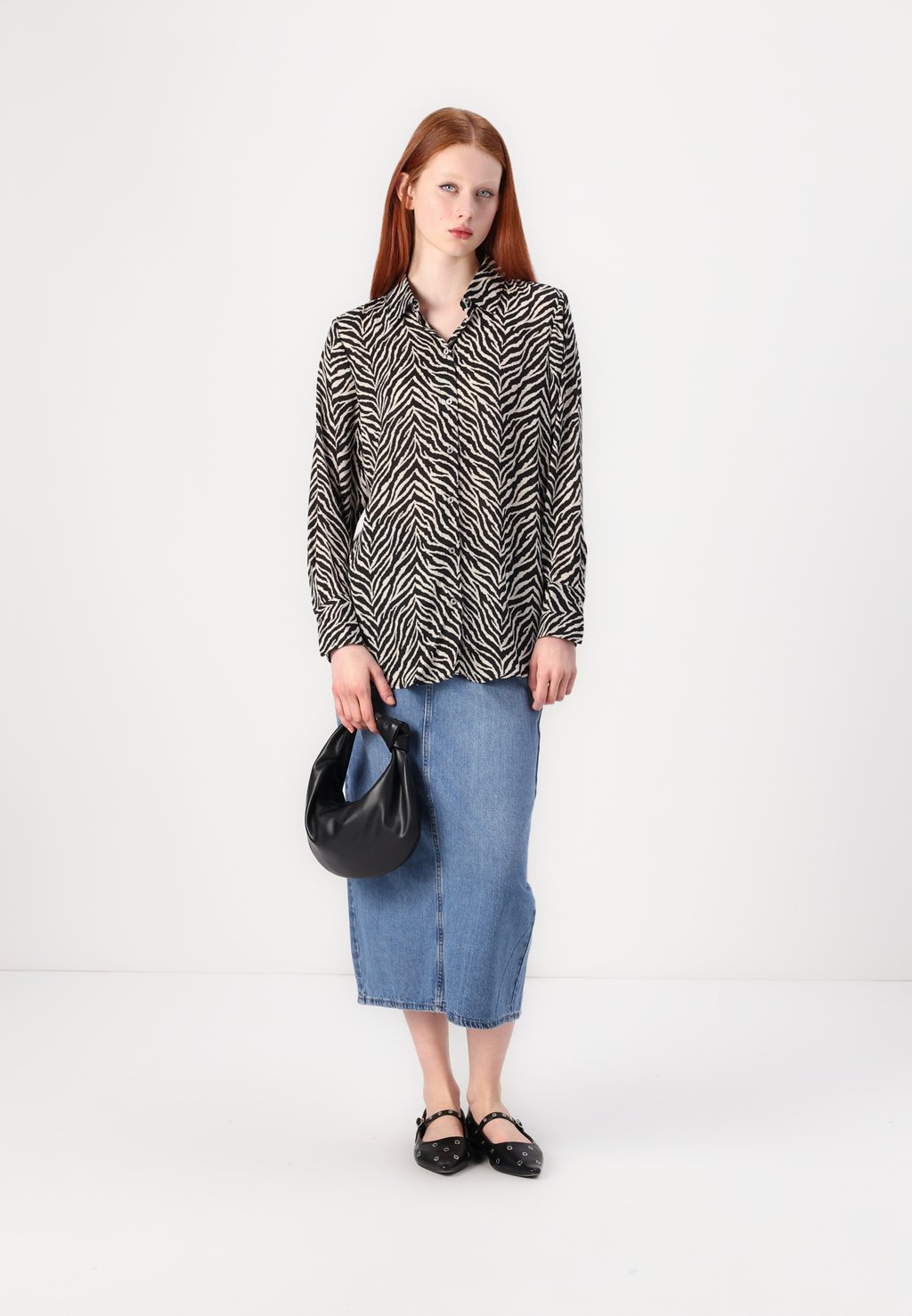 

Блузка на пуговицах ONLHELEN LIFE LOOSE SHIRT ONLY, черный