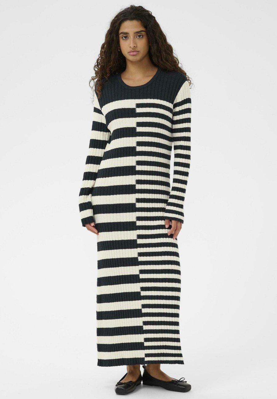 

Платье Soaked in Luxury Jumper dress, Salute And White Stripe/White