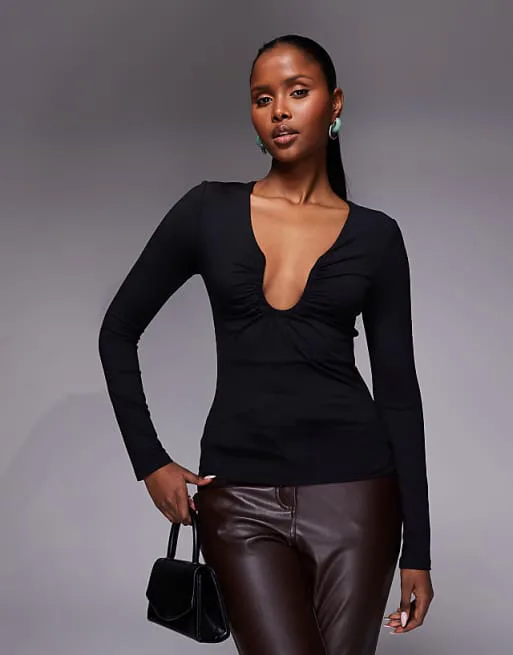 

Черный топ из полиамида с U-образным вырезом и длинными рукавами ASOS DESIGN