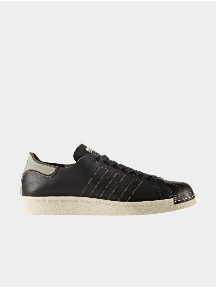 

Кроссовки на шнуровке adidas, цвет black/white