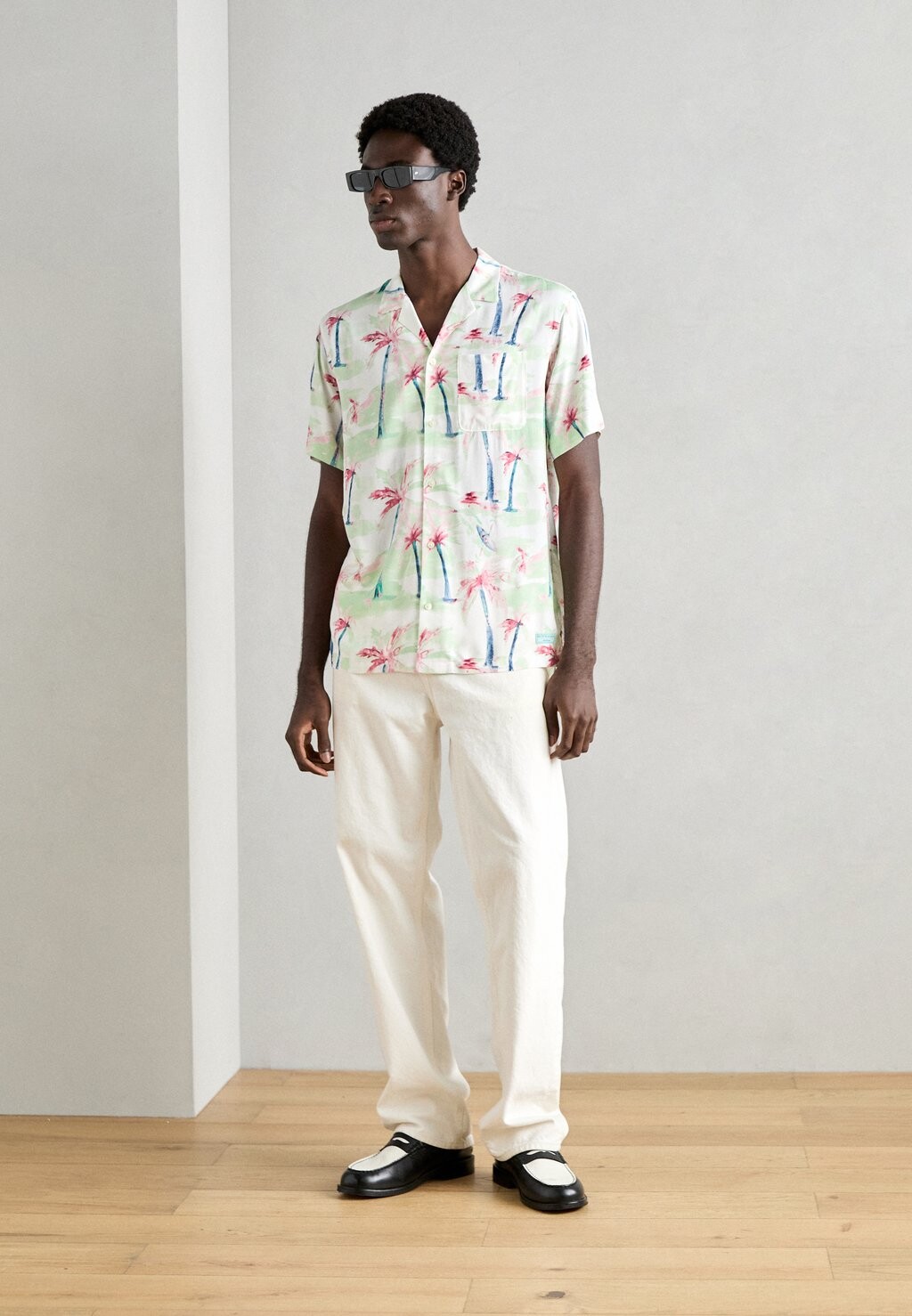 

Рубашка ALLOVER PRINTED SHORT SLEEVE SHIRT Scotch & Soda, черный
