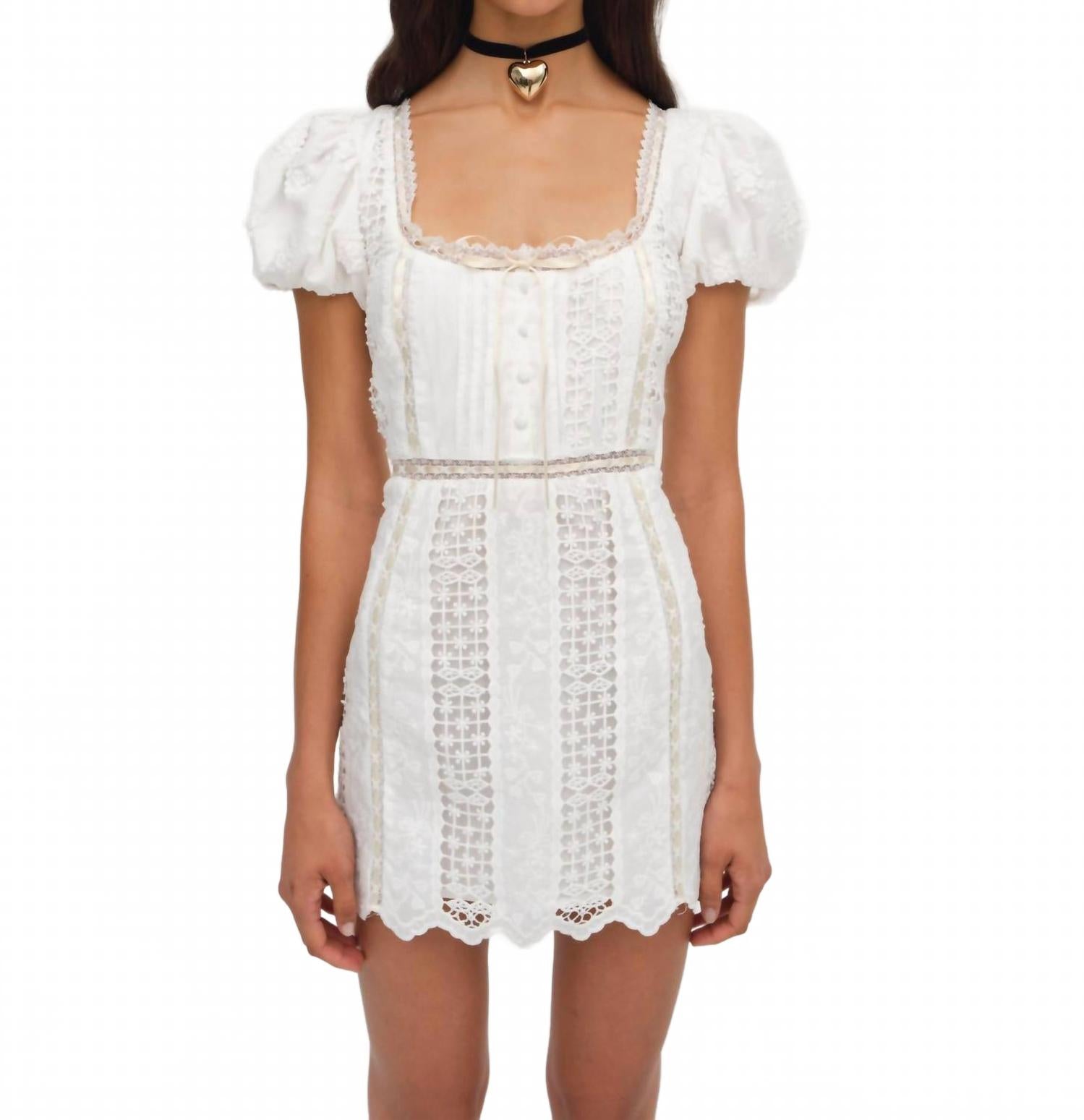 

Платье Tracy с ажурными вставками в белом цвете For Love & Lemons