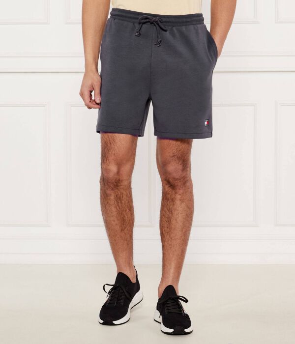 

Шорты Regular fit Tommy Jeans, черный
