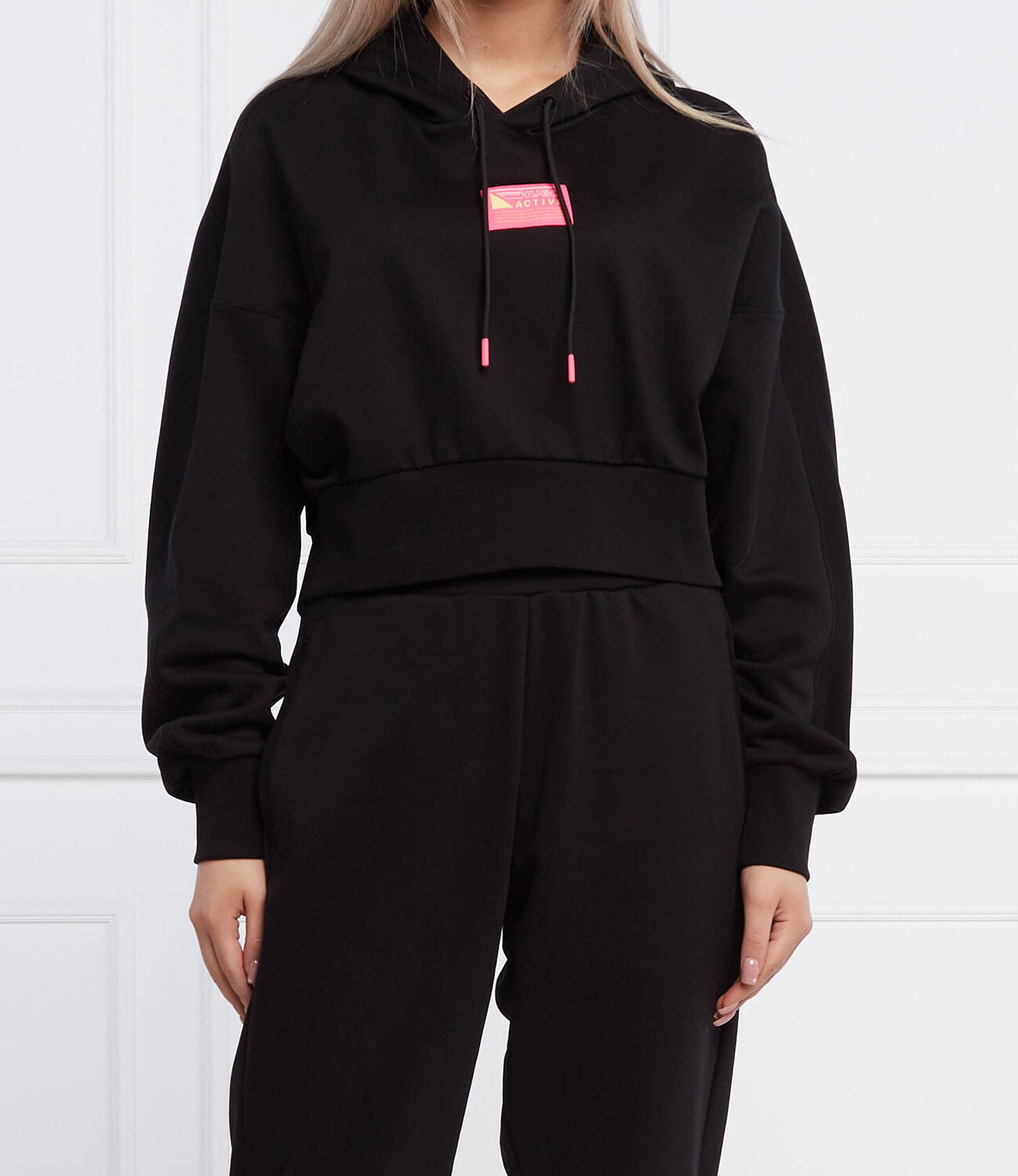 

Толстовка HUGO diametta cropped fit, черный