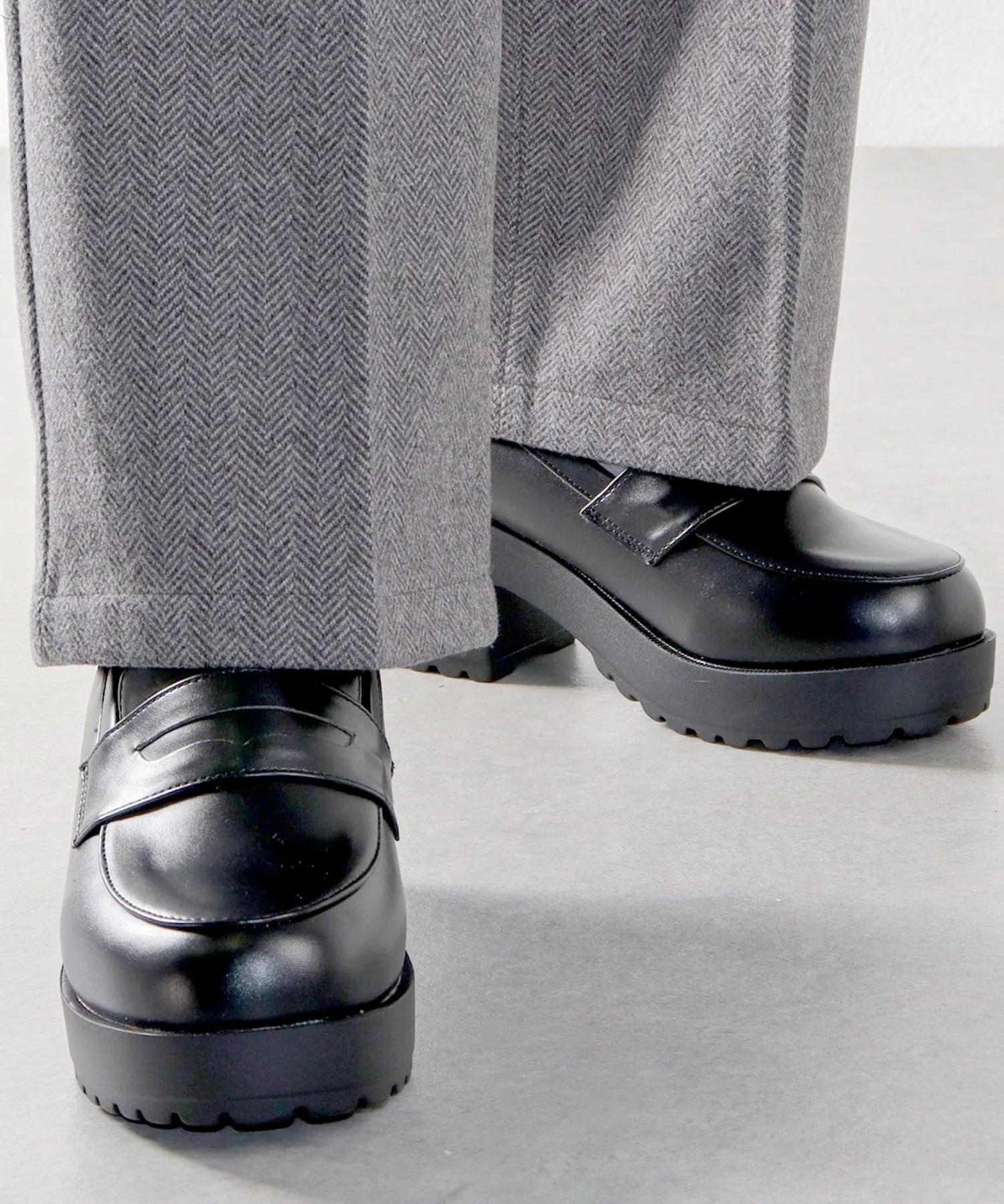 Лоферы на высокой платформе LibertyDoll Chunky Heel 7.5cm черные