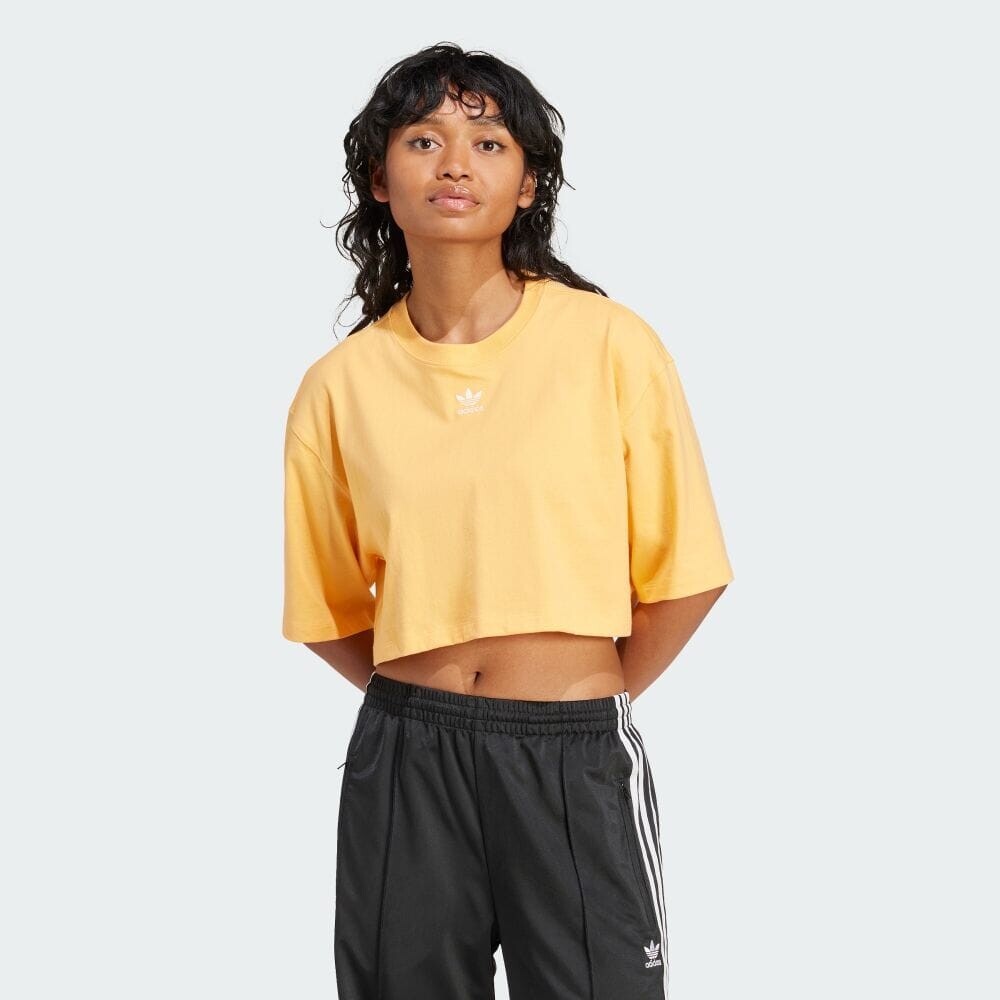 

Футболка Adidas Essentials Crop Top, цвет Hazy Orange