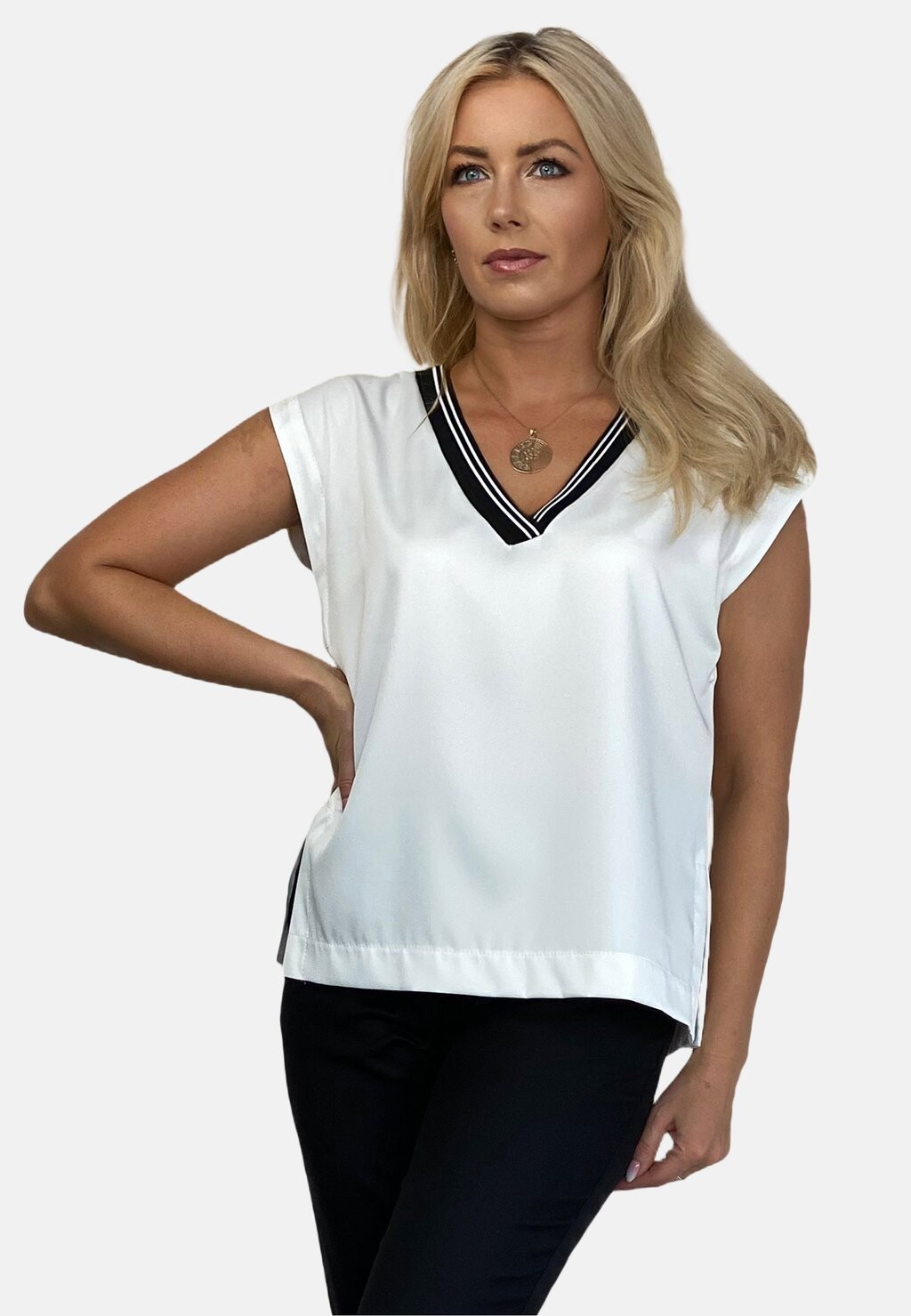 

Блузка V Neck REGINA FASHION, кремовый