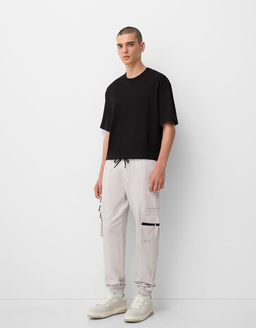 

Брюки-Джоггеры cargo Bershka, серый