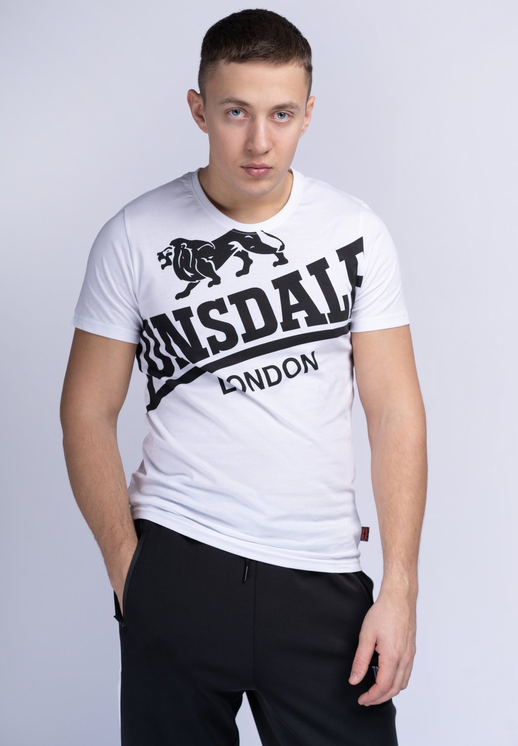 

Футболка с принтом SYMONDSBURY Lonsdale, белый