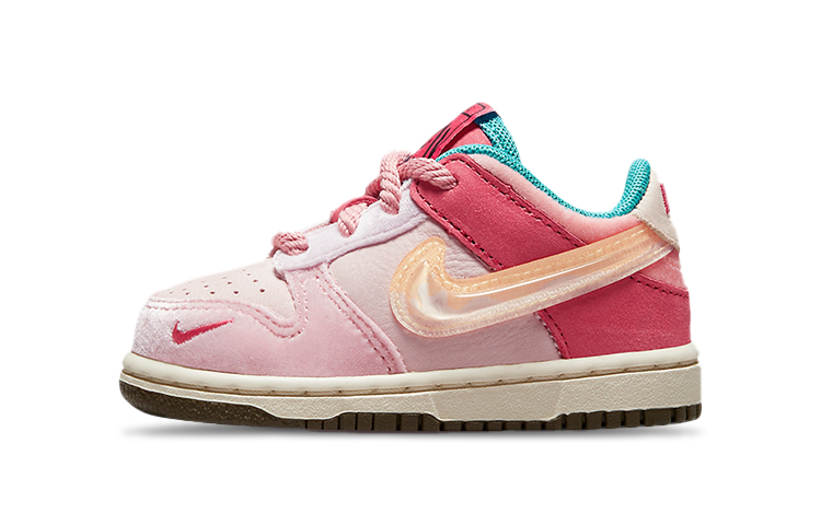 

Кроссовки Nike Dunk Low Social Status Free Lunch Strawberry Milk TD