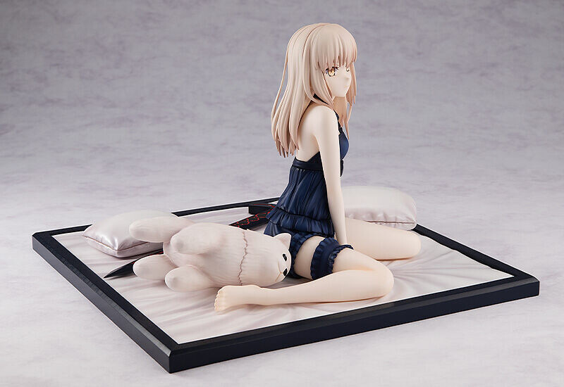 

Статуэтка Fate/Stay Night Heaven's Feel - Saber Alter 1/7 Scale Figure (Babydoll Dress Ver.)