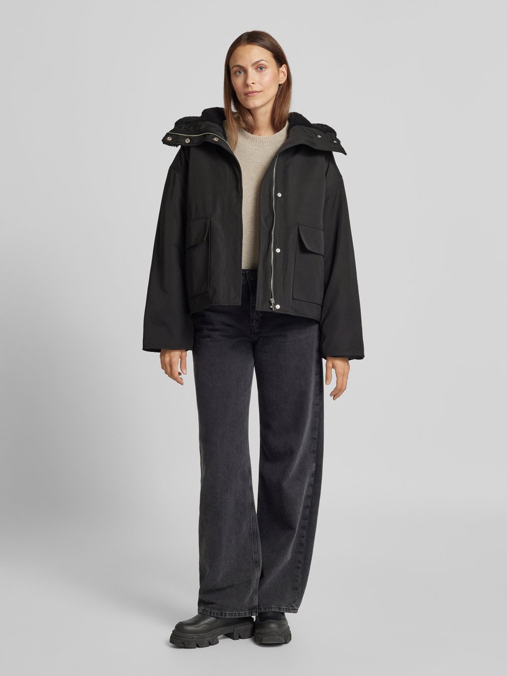 

Стеганая куртка с карманами с клапанами Jake*s Casual, черный