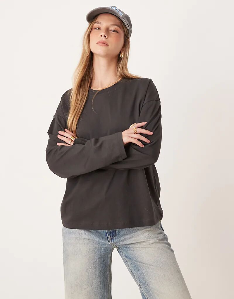 

Футболка с длинными рукавами Gina Tricot черного цвета