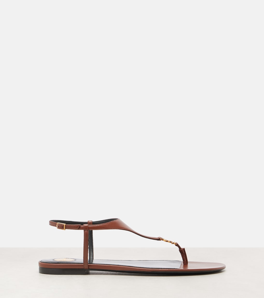 Кассандра кожаные сандалии-танга Saint Laurent, Aesthetic Brown — фото 4