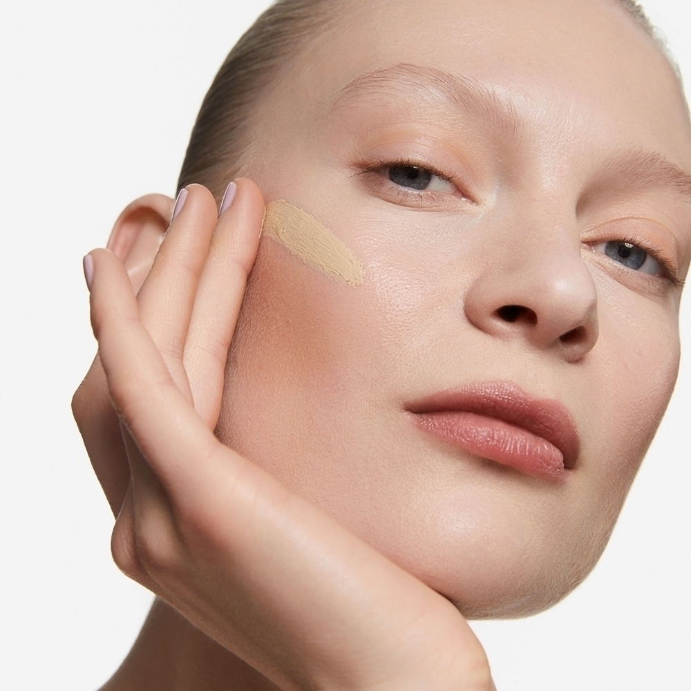 Тональный крем для лица с интенсивным маскирующим эффектом SPF 50, уход за кожей лица Inglot, atspalvis 301 light olive 30 мл — фото 3