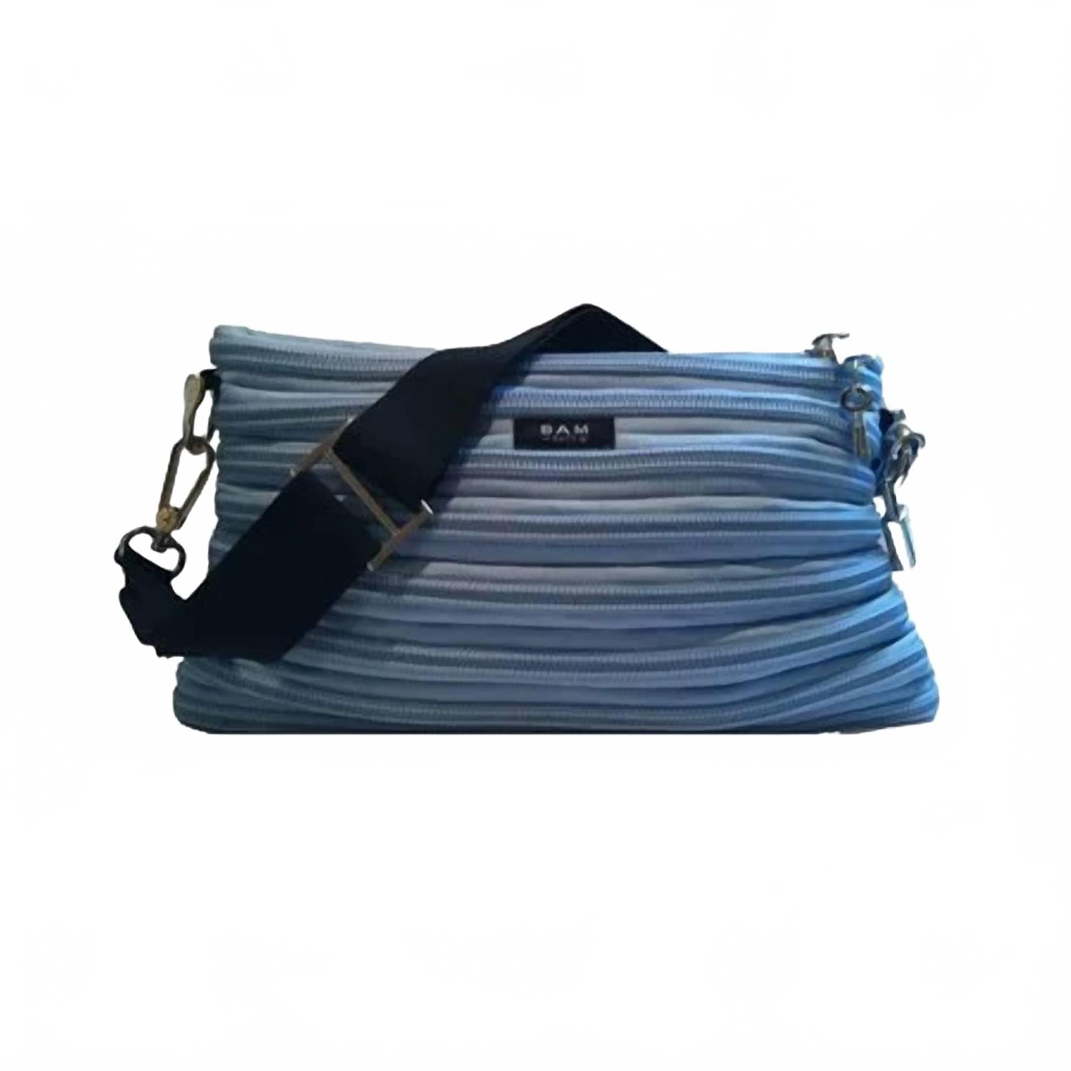 

Оригинальная сумка в пудрово-голубом цвете BAM Bags