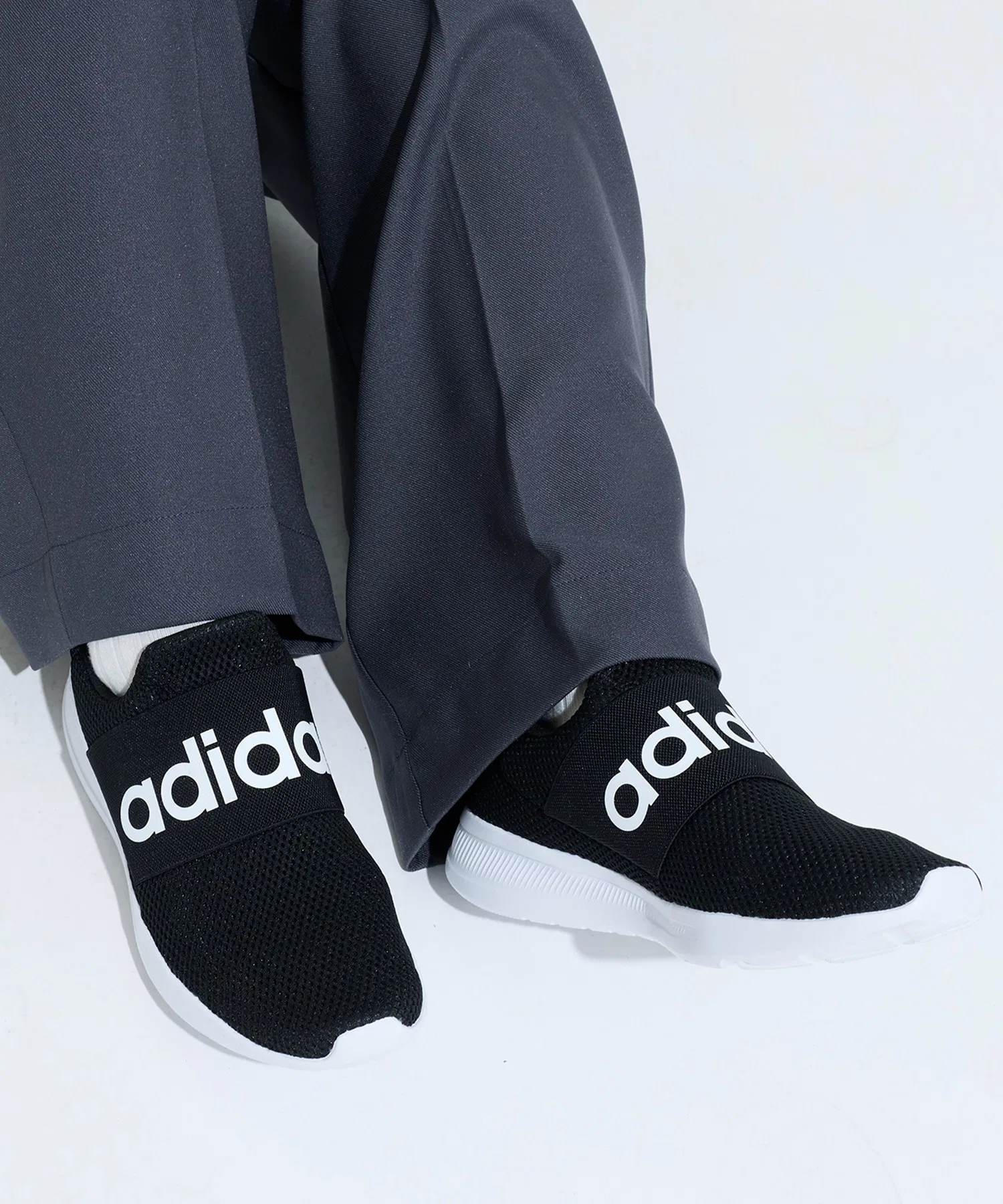 Унисекс кроссовки Lite Racer Adapt 4.0 adidas чёрные с белым