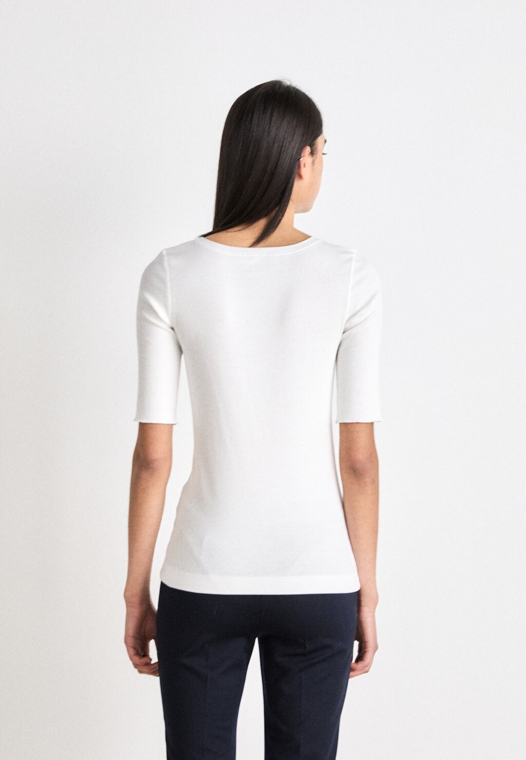 

Базовая футболка Marc Cain, белая