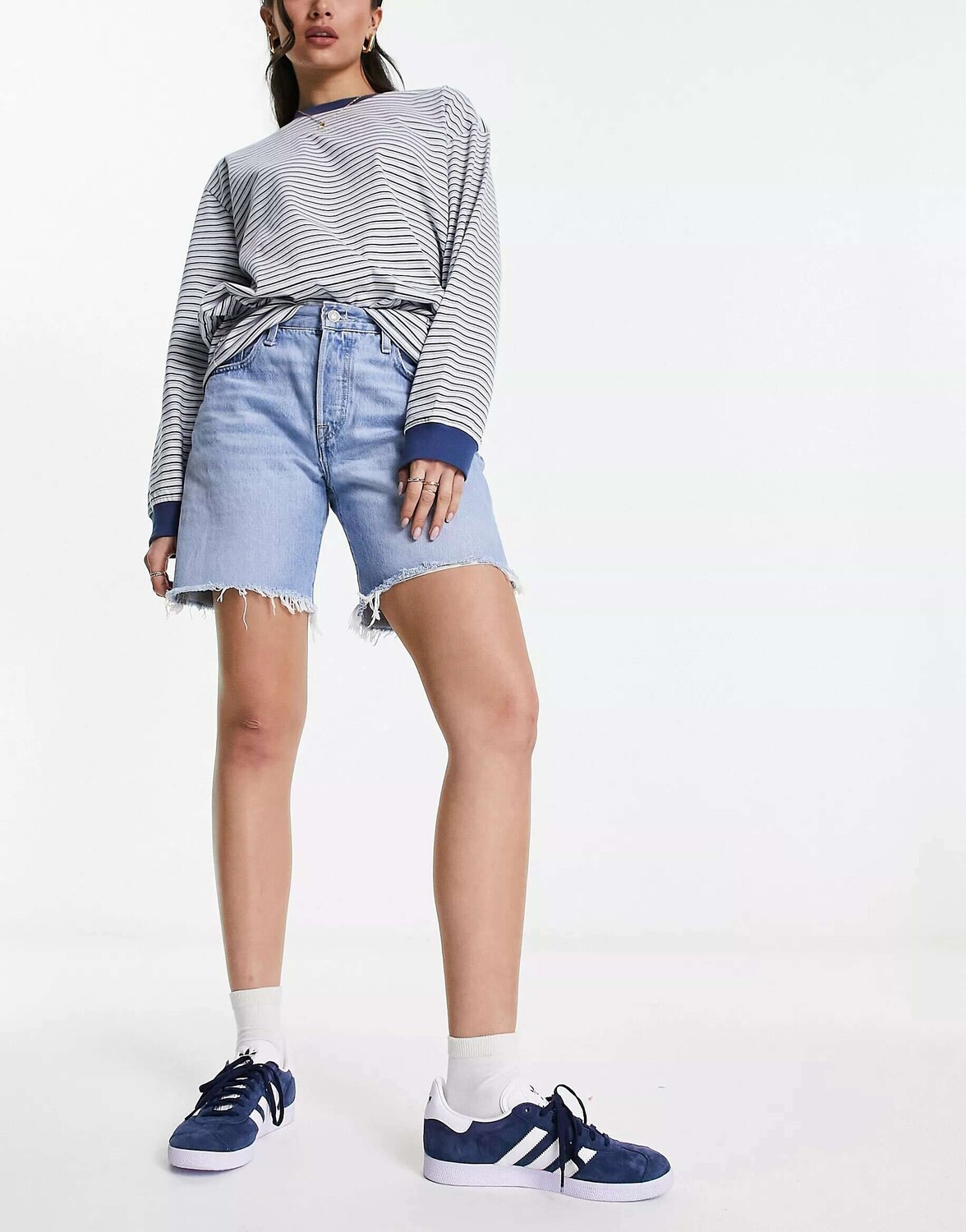 

Светло-синие шорты Levi's 501 90S