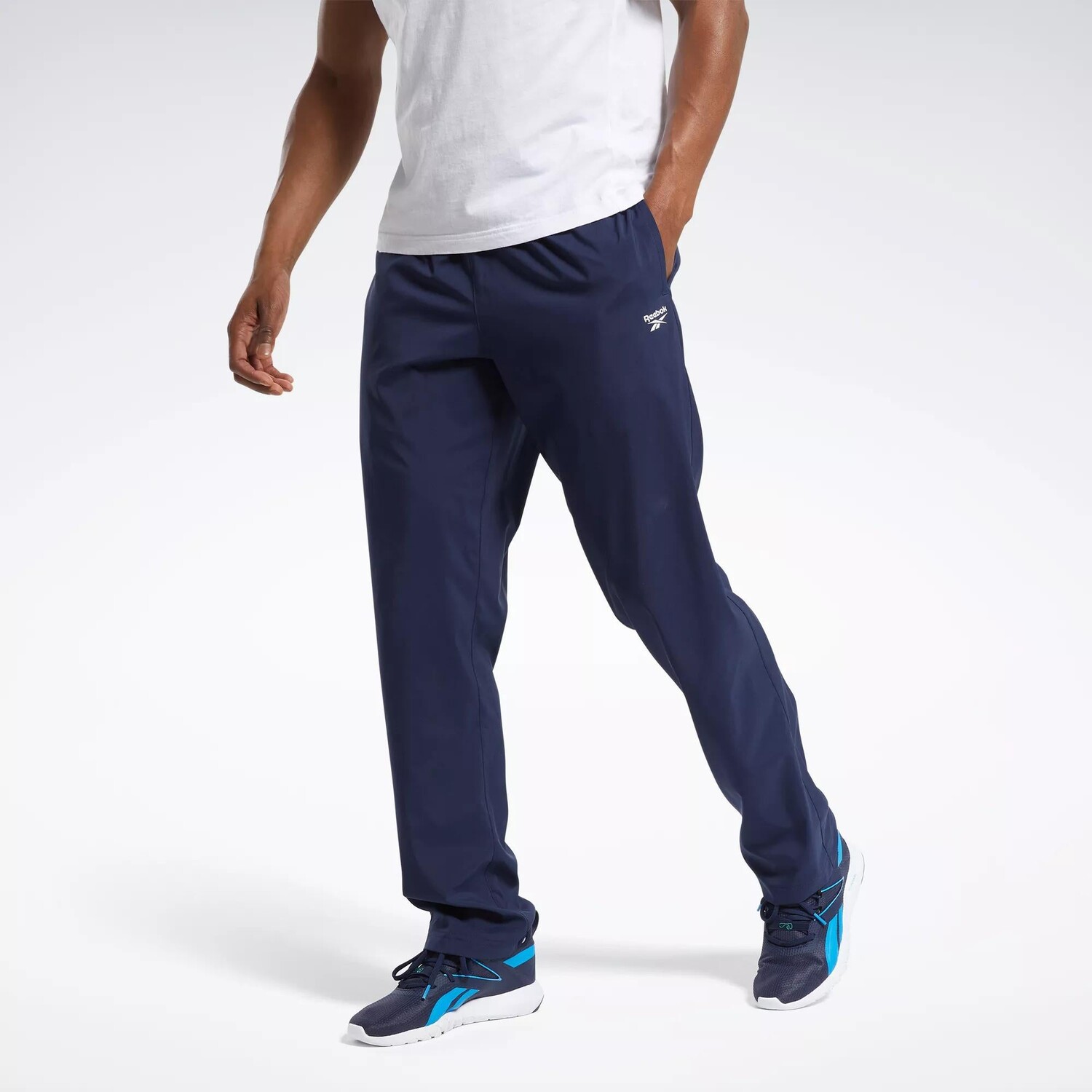 

Тканые брюки без подкладки Training Essentials Reebok, цвет Vector Navy