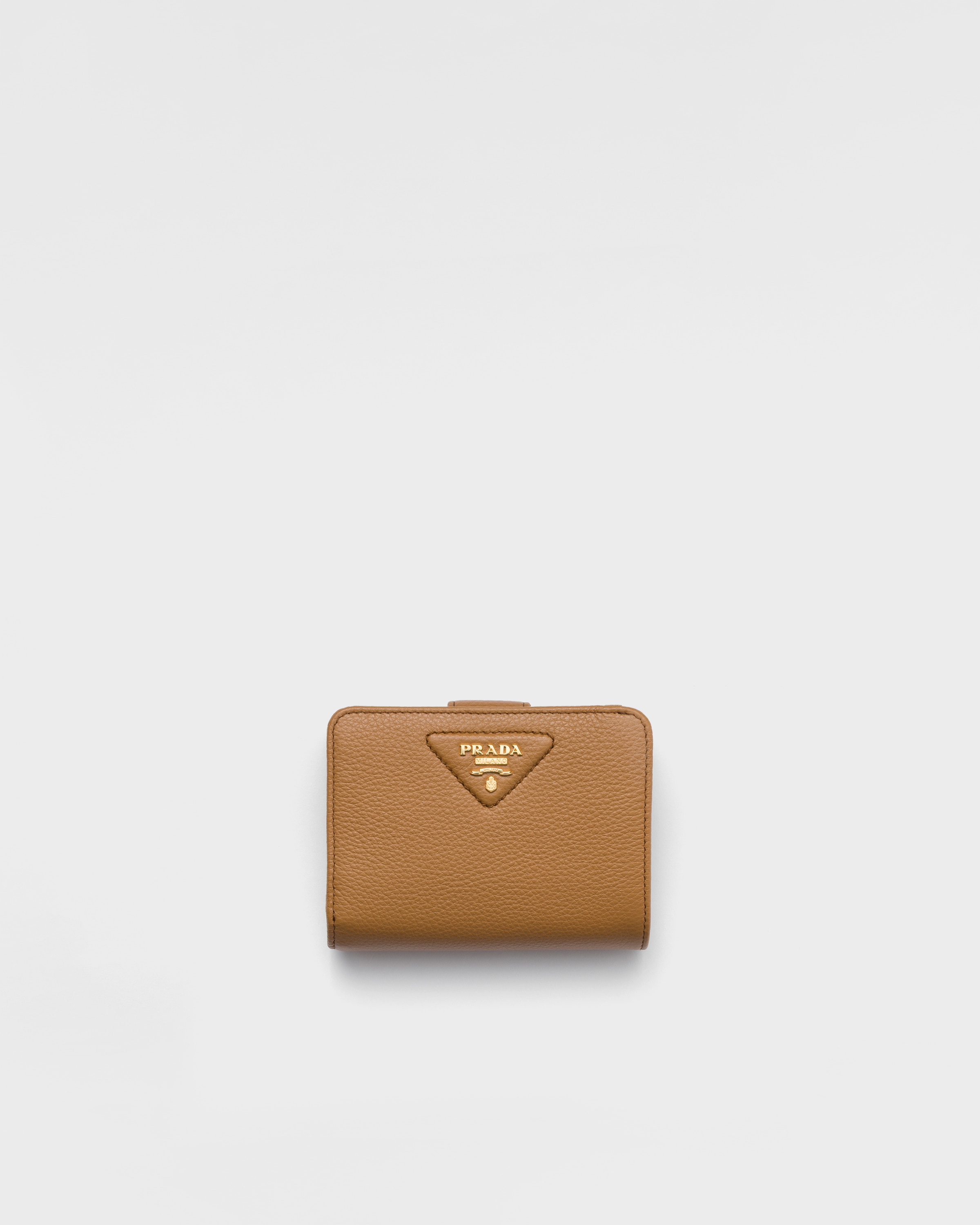 

Маленький кожаный кошелек Prada, коричневый