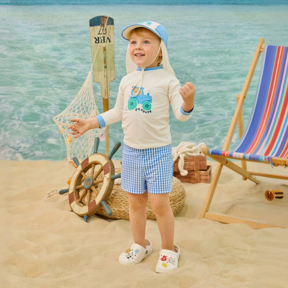 Детский комплект Rototobebe: рашгард и шапочка с клетчатым принтом, синий