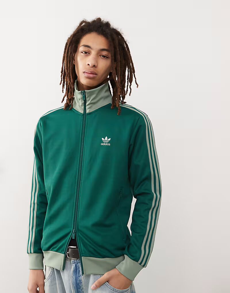 

Спортивная куртка Adidas Originals Classics зеленого цвета
