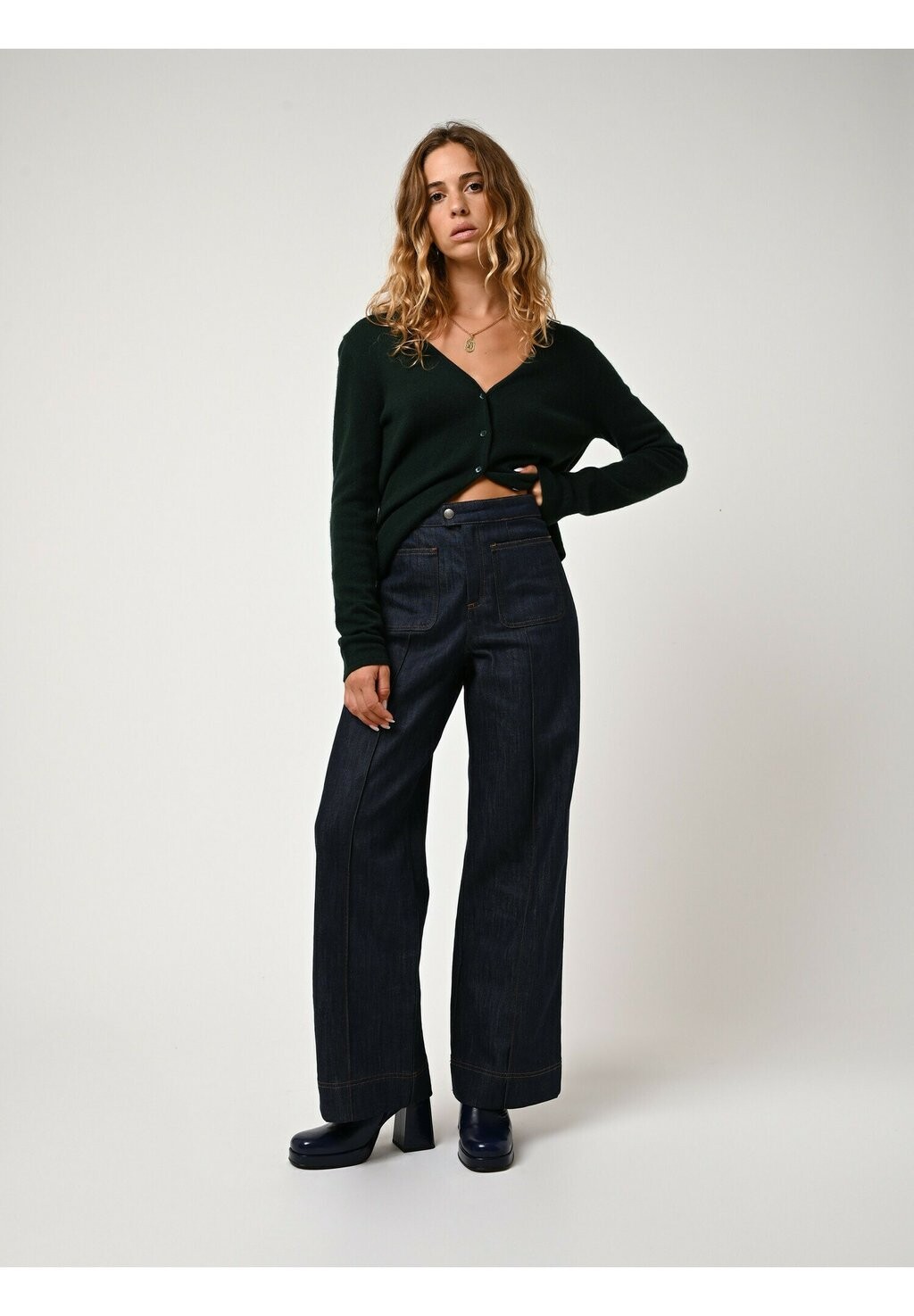 

Кардиган Authentic Cashmere, песочный