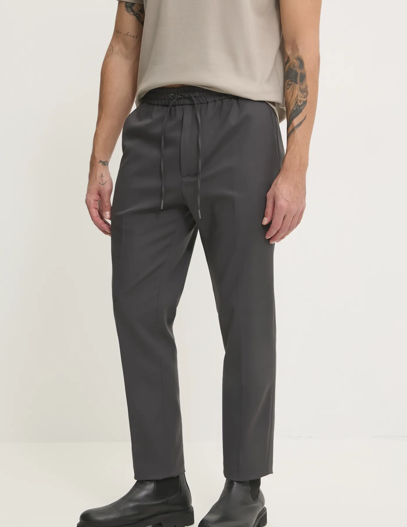 

Брюки Calvin Klein, черный