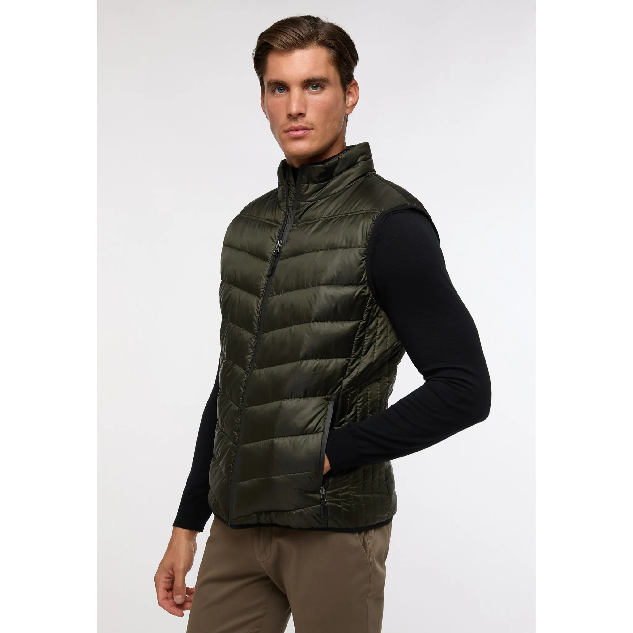 

Стеганая куртка Eterna, оливковый