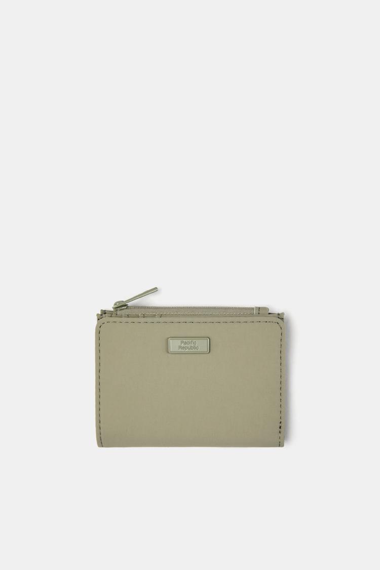

Нейлоновый кошелек для карточек Pull And Bear, бежевый