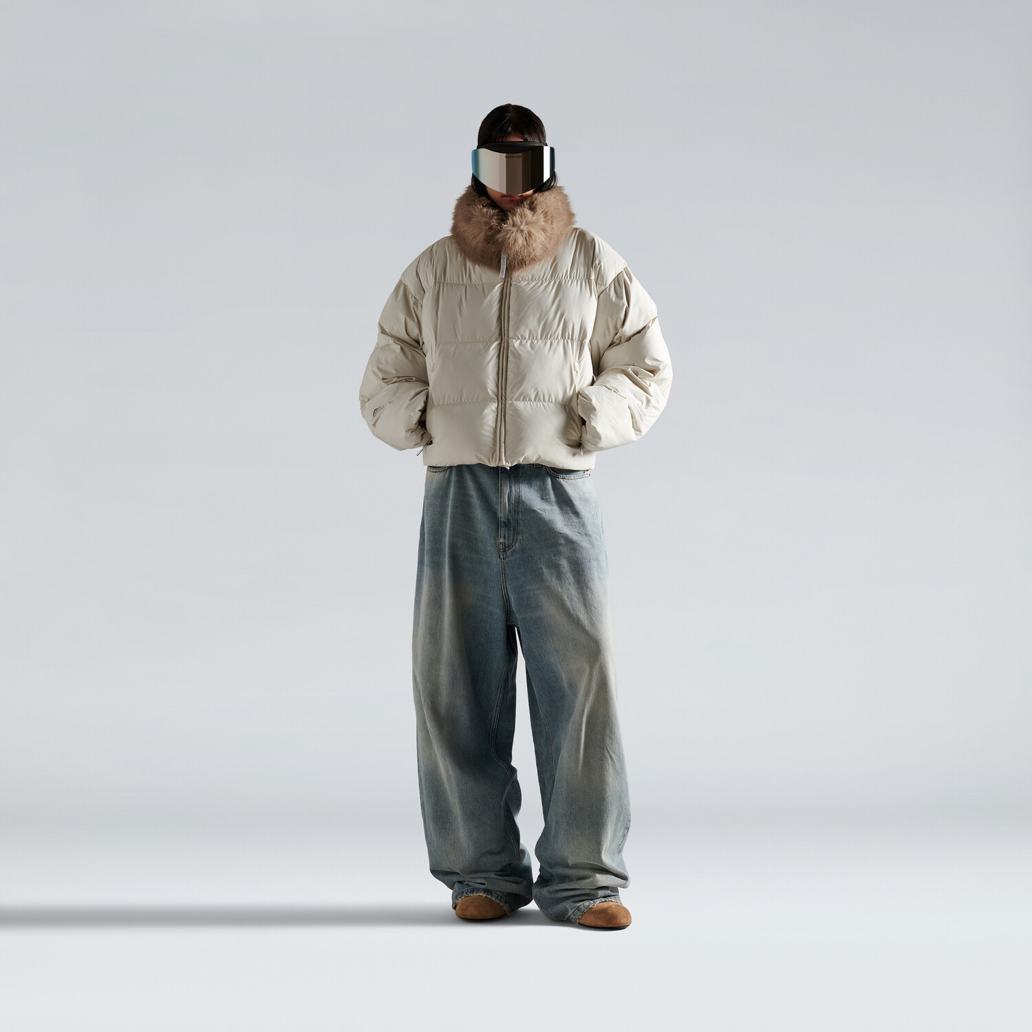 

Женский пуховик для катания на лыжах цвета мелово-белый BALENCIAGA, мелово-белый