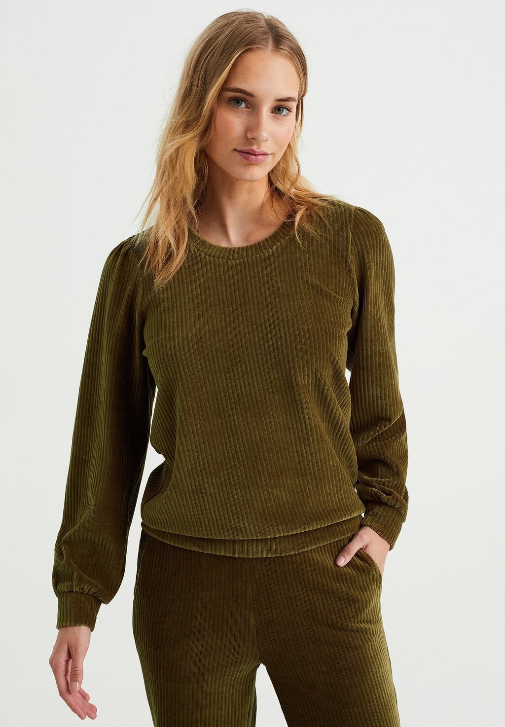 

Вязаный свитер VAN STOF WE Fashion, цвет green
